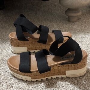 Steve Madden Black and Tan Platform Sandals